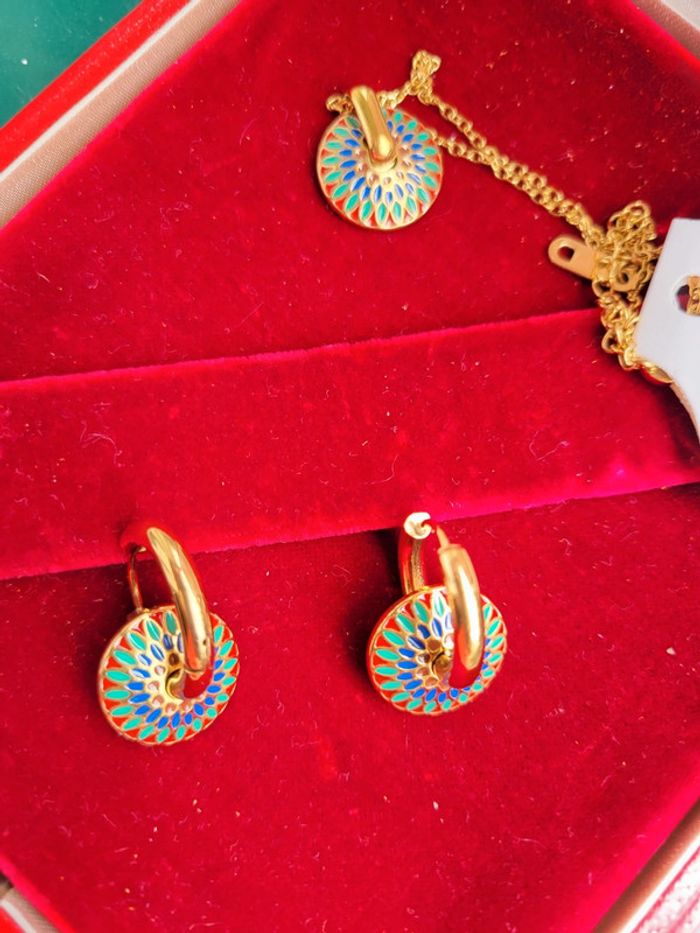 Parure acier inoxydable et émaux