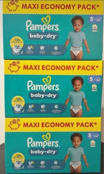 3 cartons de couches pampers taille 5