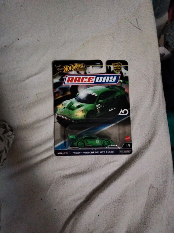 HotWheels rexy "porsche 911 gt3 R"