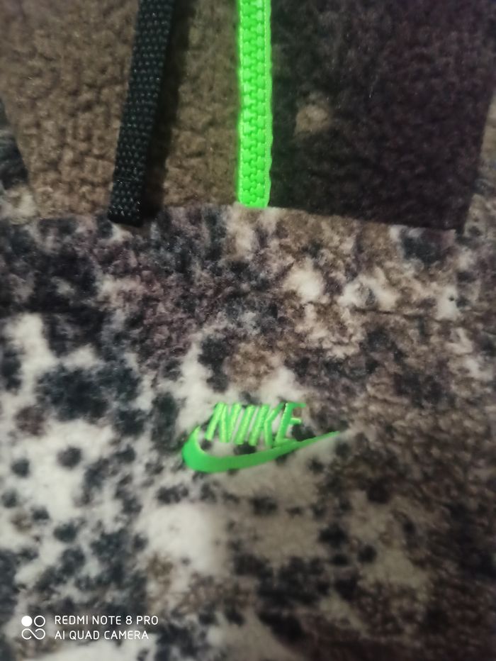 Sweat Capuche Polaire matière style mouton 
Nike Authentique - photo numéro 3