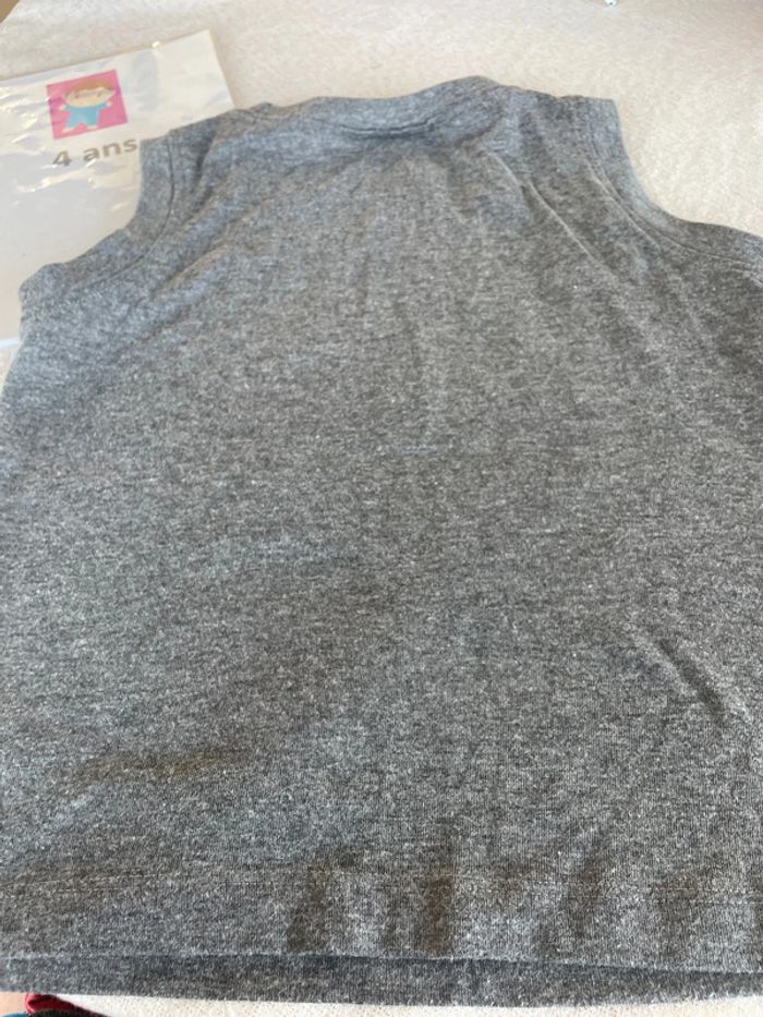 T-shirt Disney, le Roi Lion, quatre ans neuf - photo numéro 5