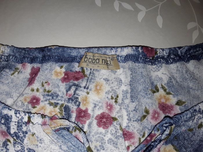 🔮 Tee Shirt Léger Bleu Fleuri Taille 40 🔮 - photo numéro 4