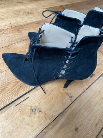 À saisir superbes bottines tout cuir 38 Styme like you 🇮🇹