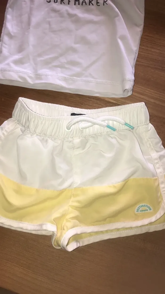 Haut de maillotà 18 mois+ bas de maillot 18 mois kiabi - photo numéro 2