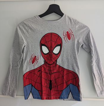 T-shirt à manches longues Spider-Man Marvel C&A taille 128 (8 ans)