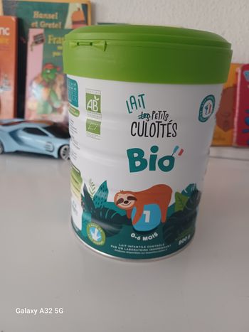 Boîte de lait les petits culottés 1er âge neuf.