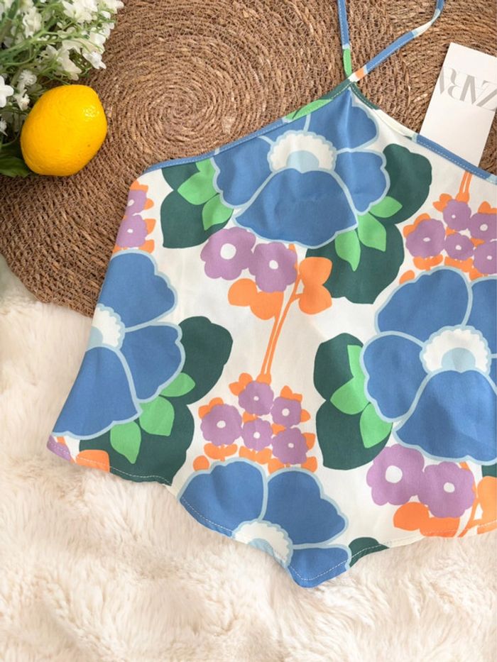 Top dos nu avec fleurs colorées Zara taille M - photo numéro 2
