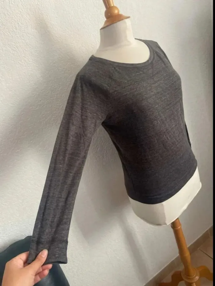 T-shirt  manches longue T38 - photo numéro 3