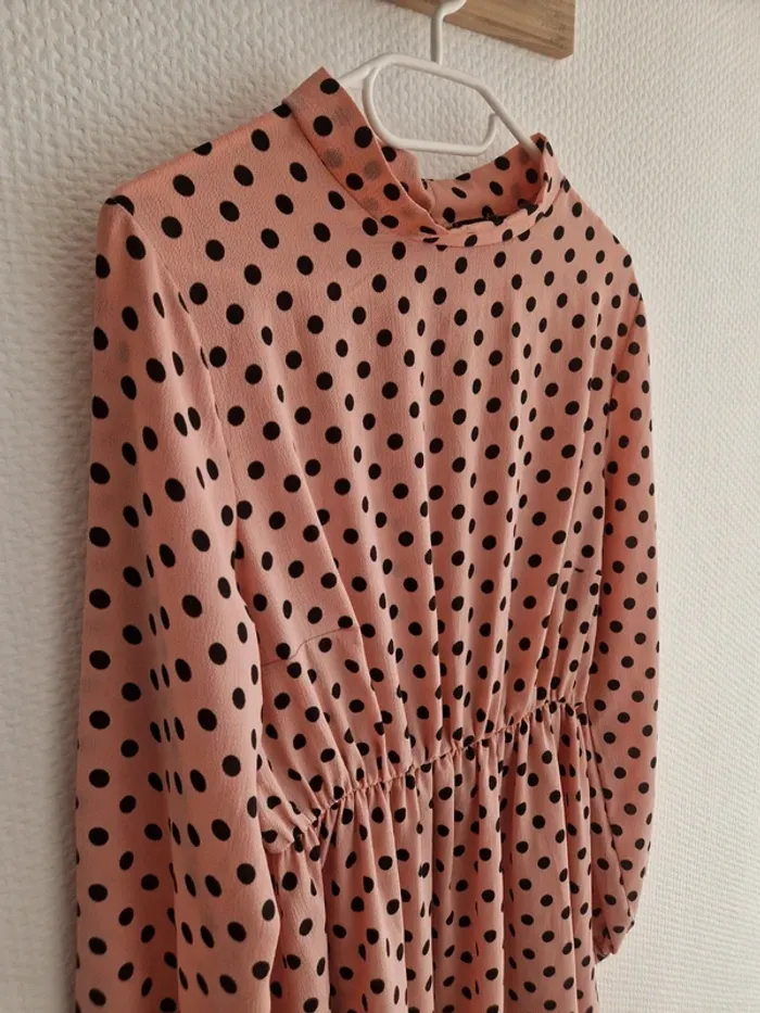 🌸 Robe Rose à pois noirs - Taille 40 -  Boohoo 🌸 - photo numéro 2