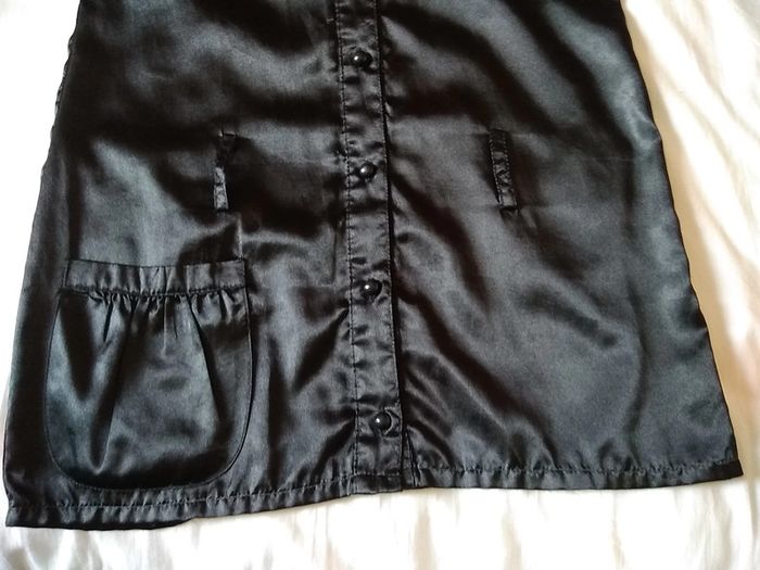 Robe courte satinée noire - photo numéro 5