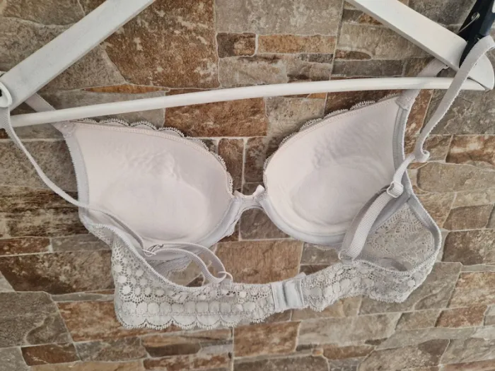 1 soutien-gorge blanc taille 85 B marque ETAM - photo numéro 4