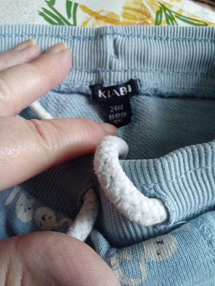 Lot pantalons garçons t 24 mois - photo numéro 3