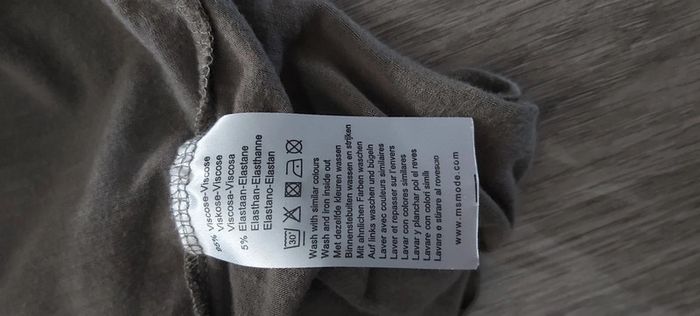 Magnifique t-shirt gris avec nœud taille S - photo numéro 8