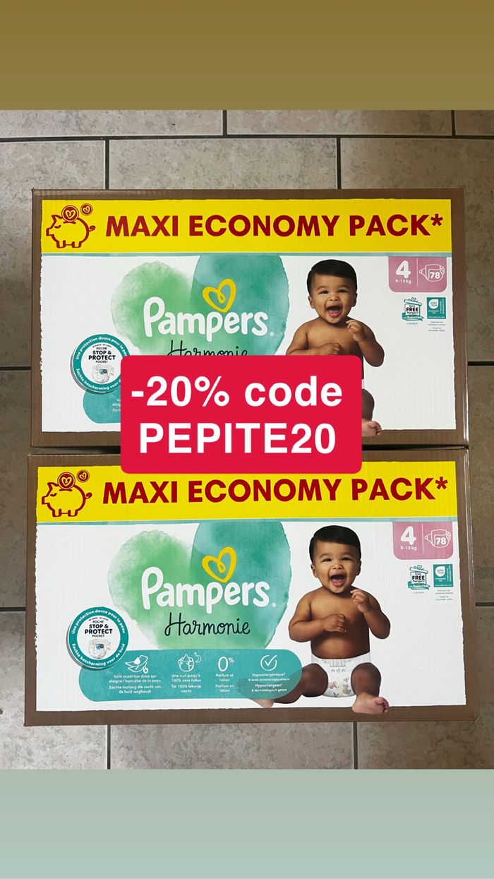 156 couches taille 4 Pampers harmonie