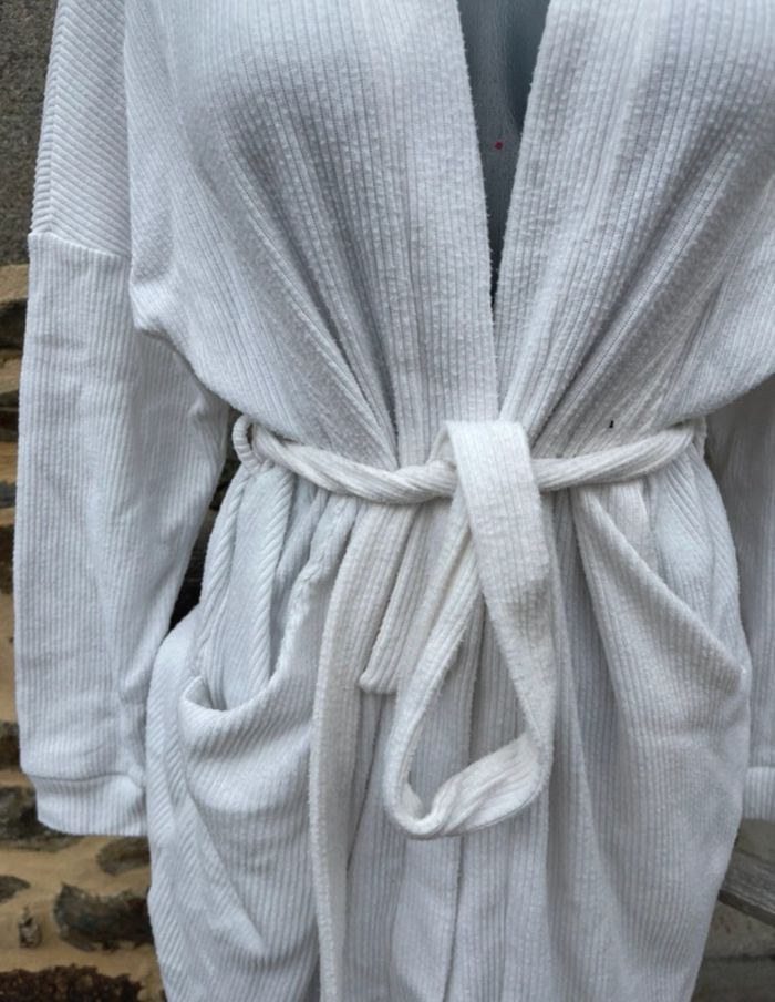 Robe de chambre blanche - Pour moi - Asos - photo numéro 2