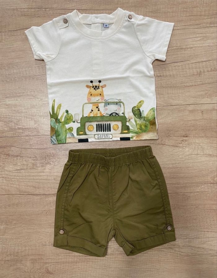 Ensemble tee-shirts et short