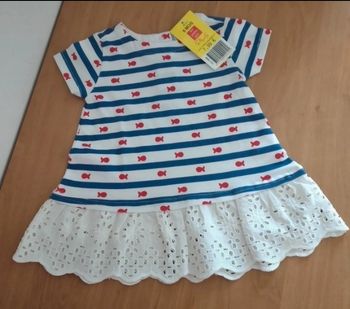 Robe manches courtes Neuve avec étiquette 6 mois fille