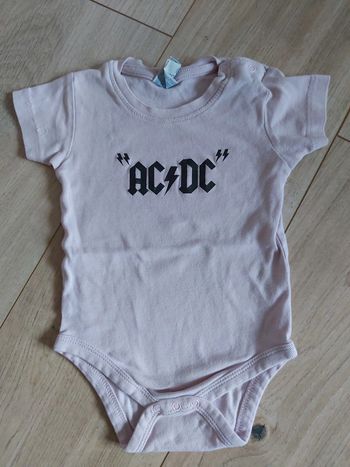 Bodie manches courtes fille 6 mois (78)