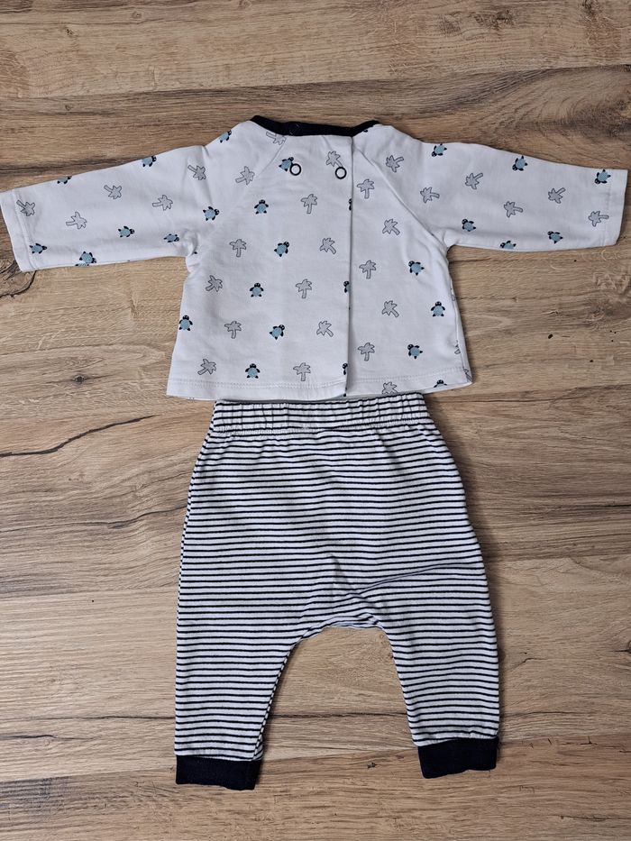 Ensemble 3 mois Obaïbi Okaïdi état neuf - photo numéro 2