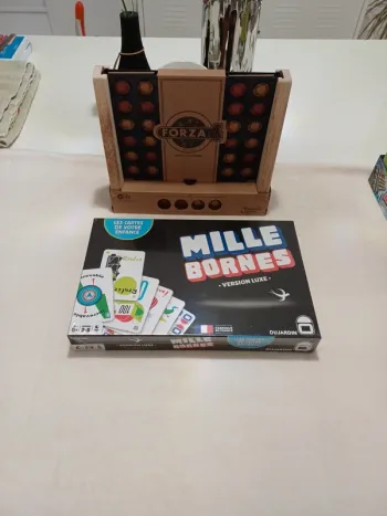 Lot Mille bornes/ Puissance 4 en bois neufs (boite scellée/ blister) 6 ans+
