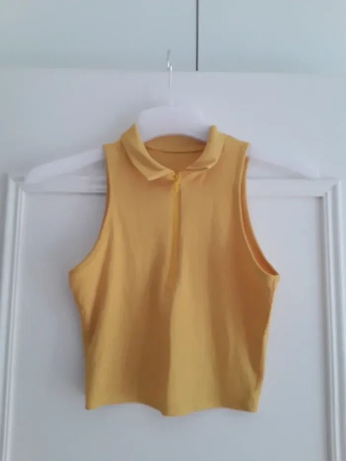 Croc top