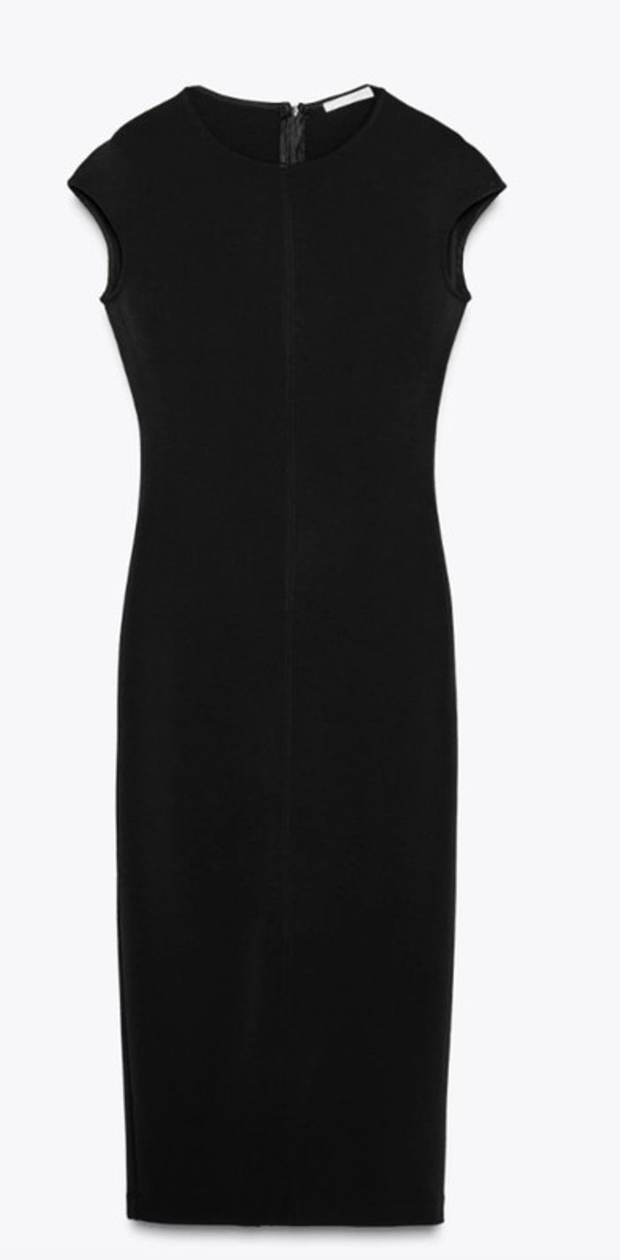 Nouvelle robe Zara élégante taille 42 extensible - photo numéro 3