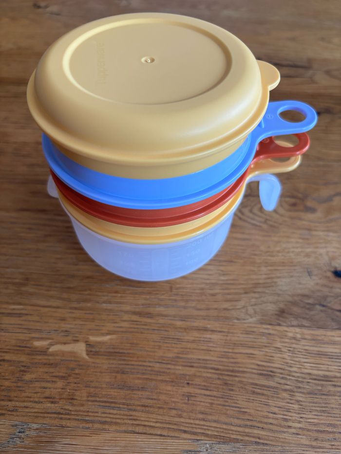 Set en 1 Tupperware neuf
