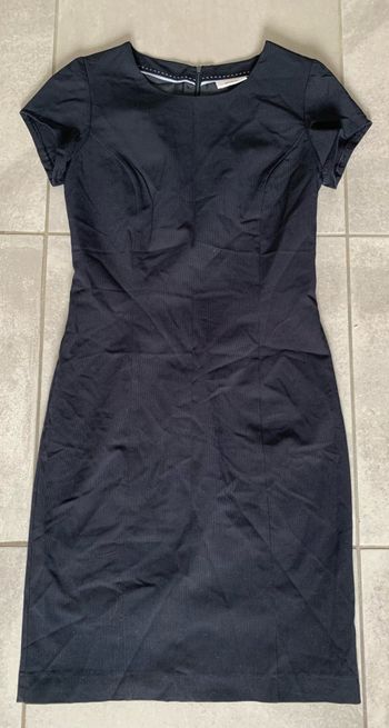 Jolie robe tailleur marine taille 36