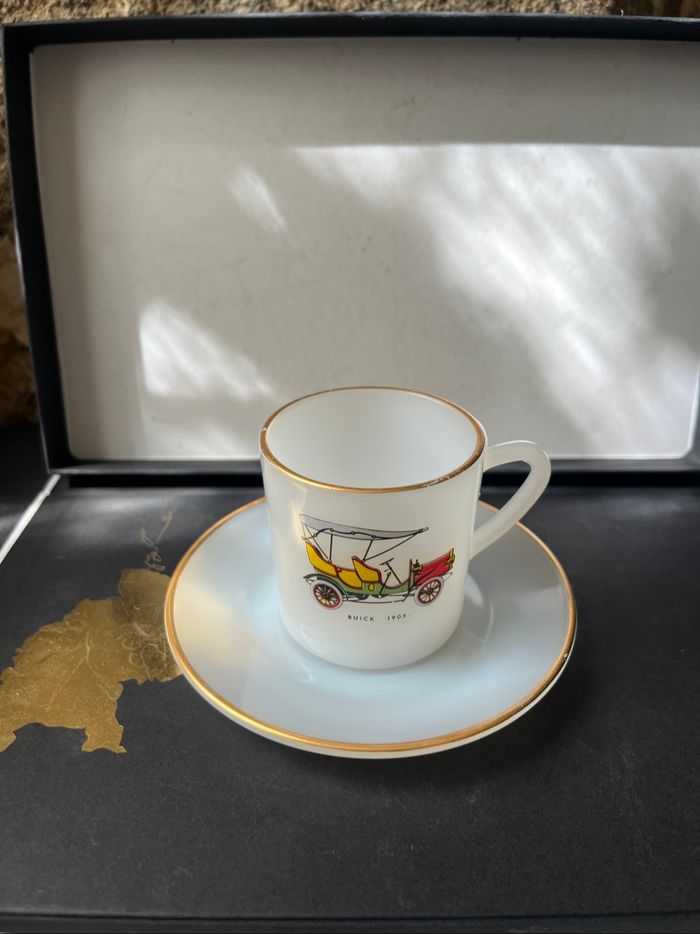 Magnifique lot de 6 tasses et 6 sous tasses à cafe Arcopal Vintage - photo numéro 6