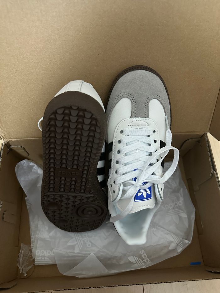 Baskets Adidas taille 39 - photo numéro 4