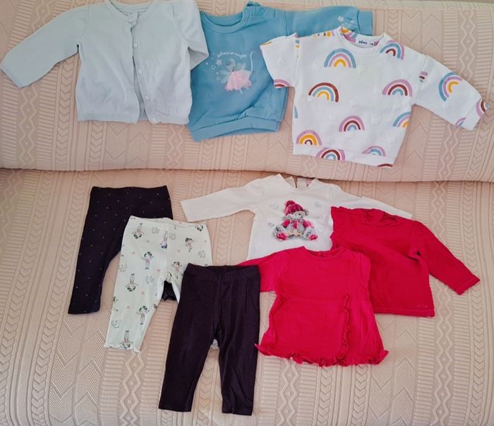 Lot vêtements bébé fille