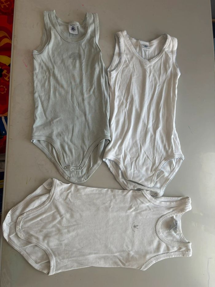 Lot bodys sans manches 36 mois - photo numéro 5