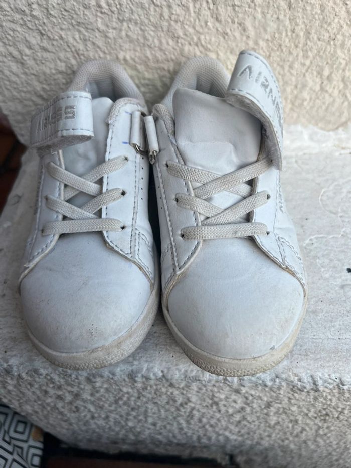Paire de baskets fille pointure 26 marque Airness bon état - photo numéro 3
