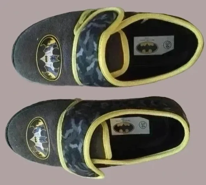 🦇 Chaussons Batman garçon – Taille 34