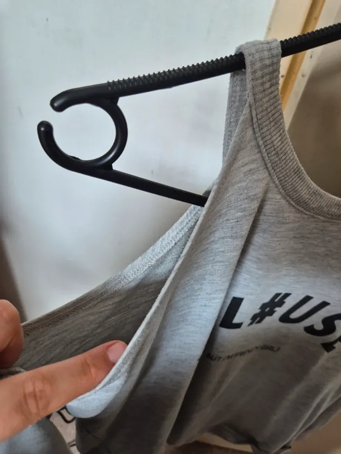 Pull épaule dénudée - photo numéro 2