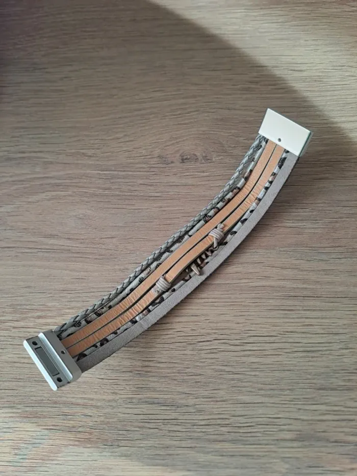 Bracelet fantaisie cuir et argent - photo numéro 4