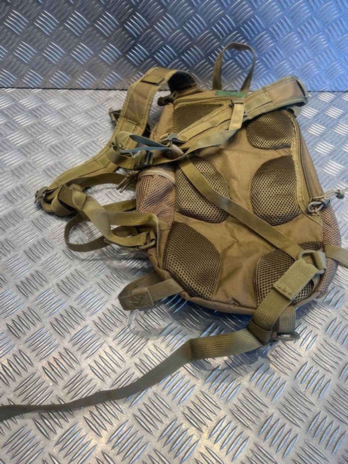 Sac a dos mfh rucksack combat daypack backpack 30373r coyote tan 30x50x25 cm 25l - photo numéro 2