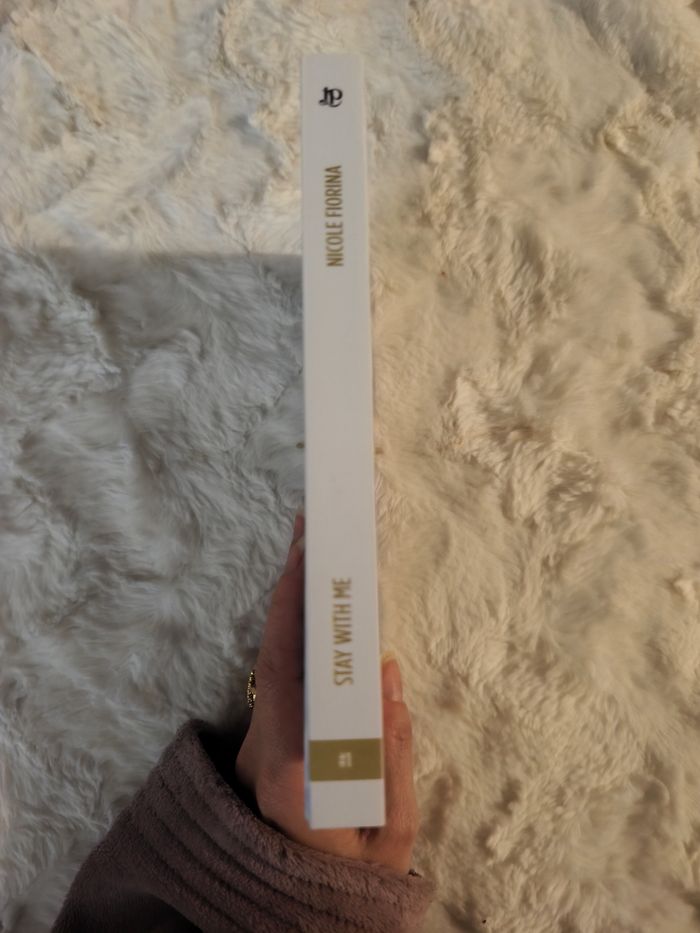 Stay with me tome 1 Nicole Fiorina - photo numéro 2