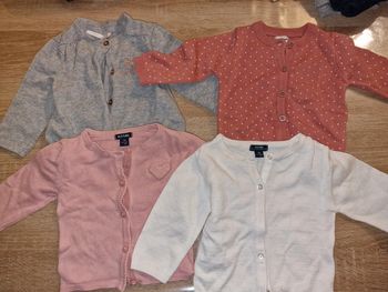 Lot de 4 gilets 3 mois