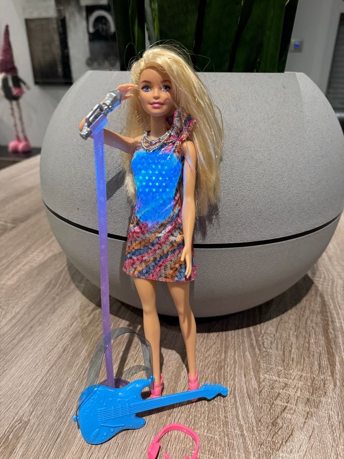 Barbie malibu chantante - photo numéro 2