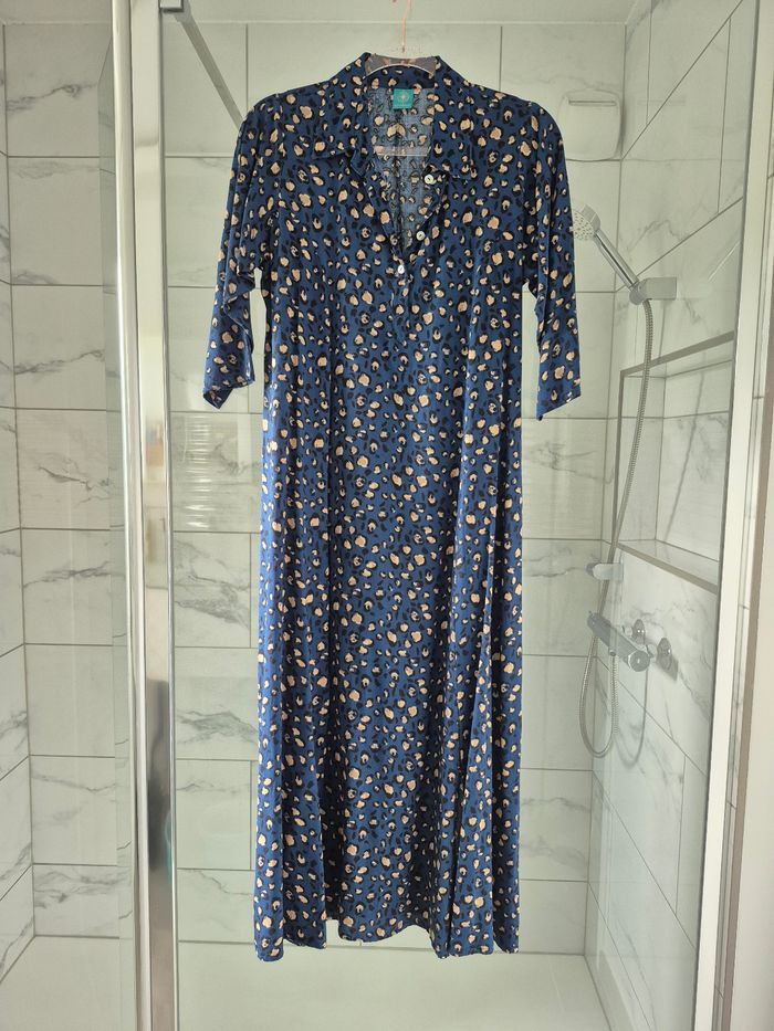 Robe bleue - photo numéro 3