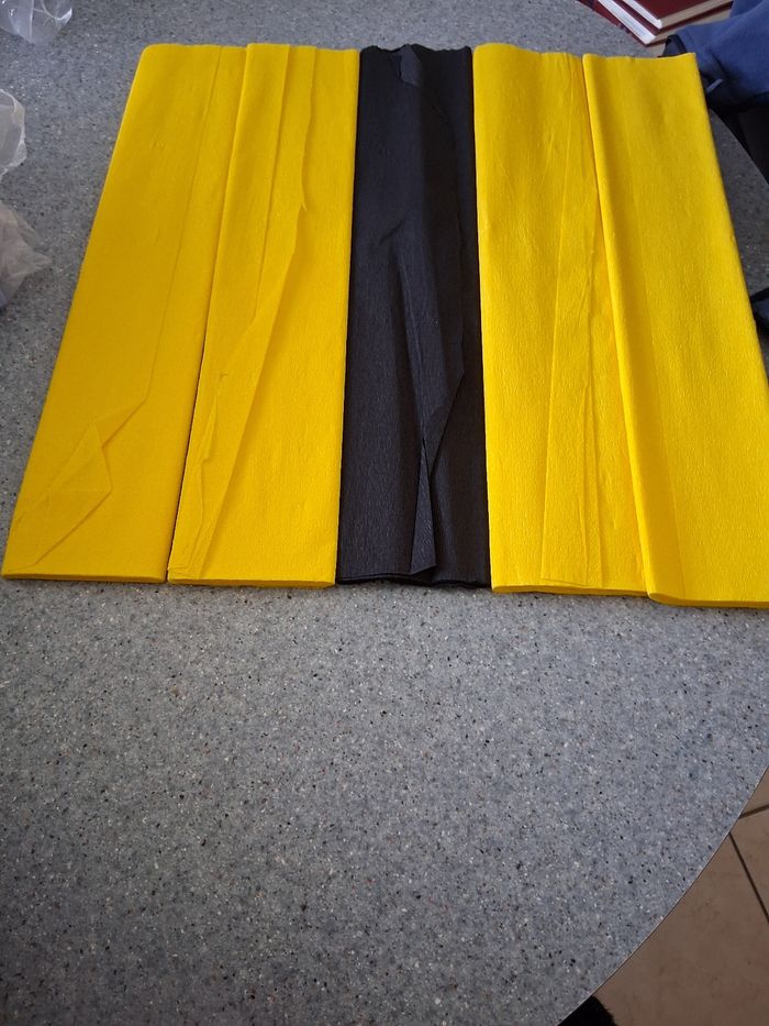 Lot de 5 rouleaux crépon jaune et noir