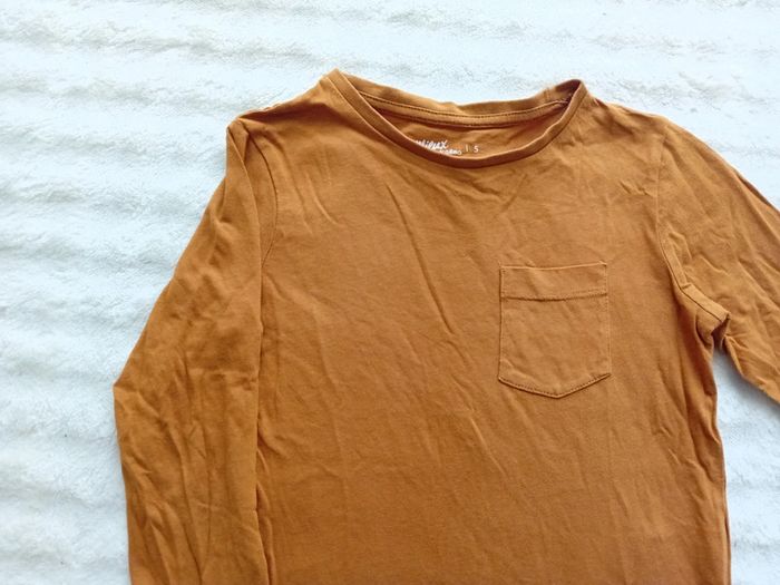 Tshirt à manches longues 4ans 🍂🤎 - photo numéro 2