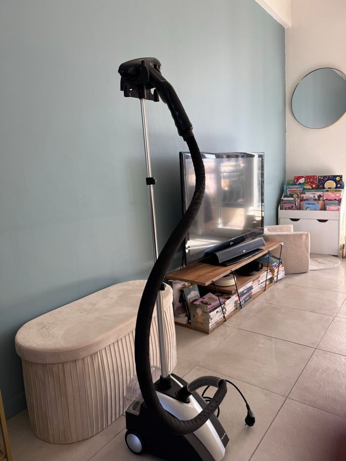 Défroisseur vapeur Rovus + socle