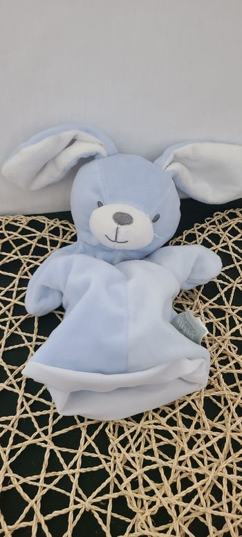Doudou marionnette lapin MES PETITS CAILLOUX bleu