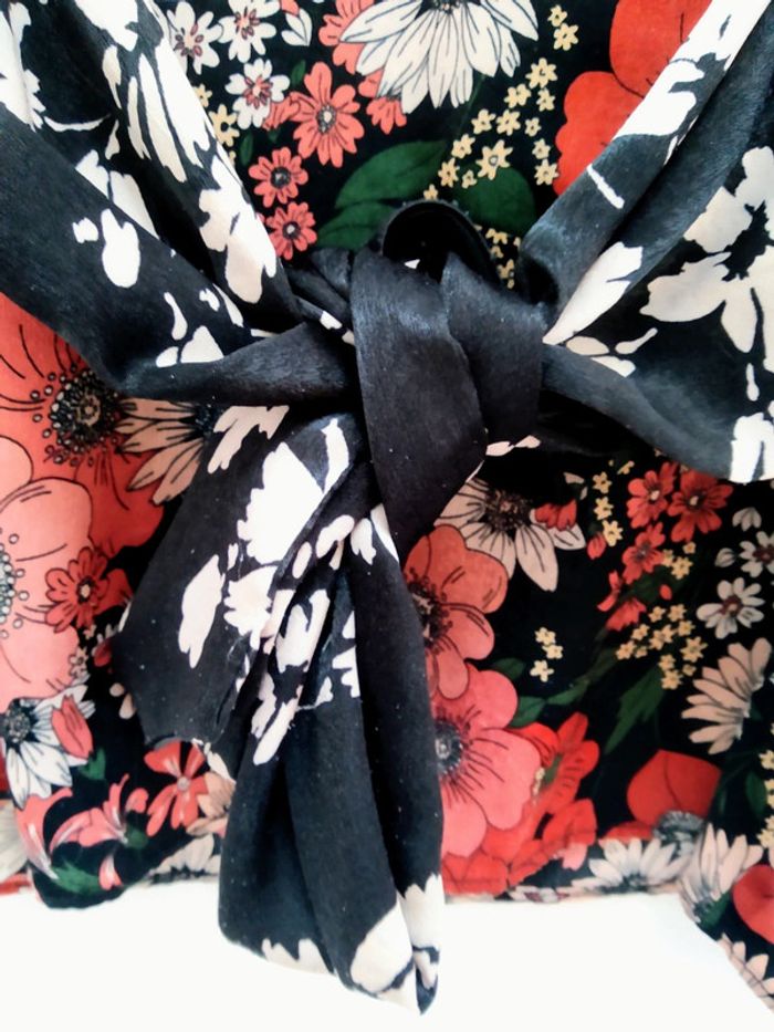 Blouse fleurie Zara taille S - photo numéro 4