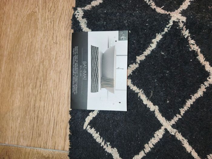 Tapis de salle de bain neuf - photo numéro 2