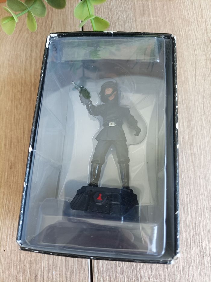 Figurine Imperial Navy Trooper Star Wars pièce d'échecs Altaya - photo numéro 1