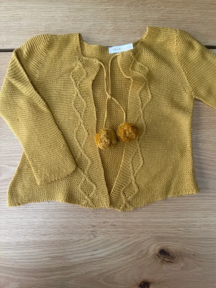 Gilet jaune moutarde avec deux pompons - Taille 2/3 Ans - photo numéro 2