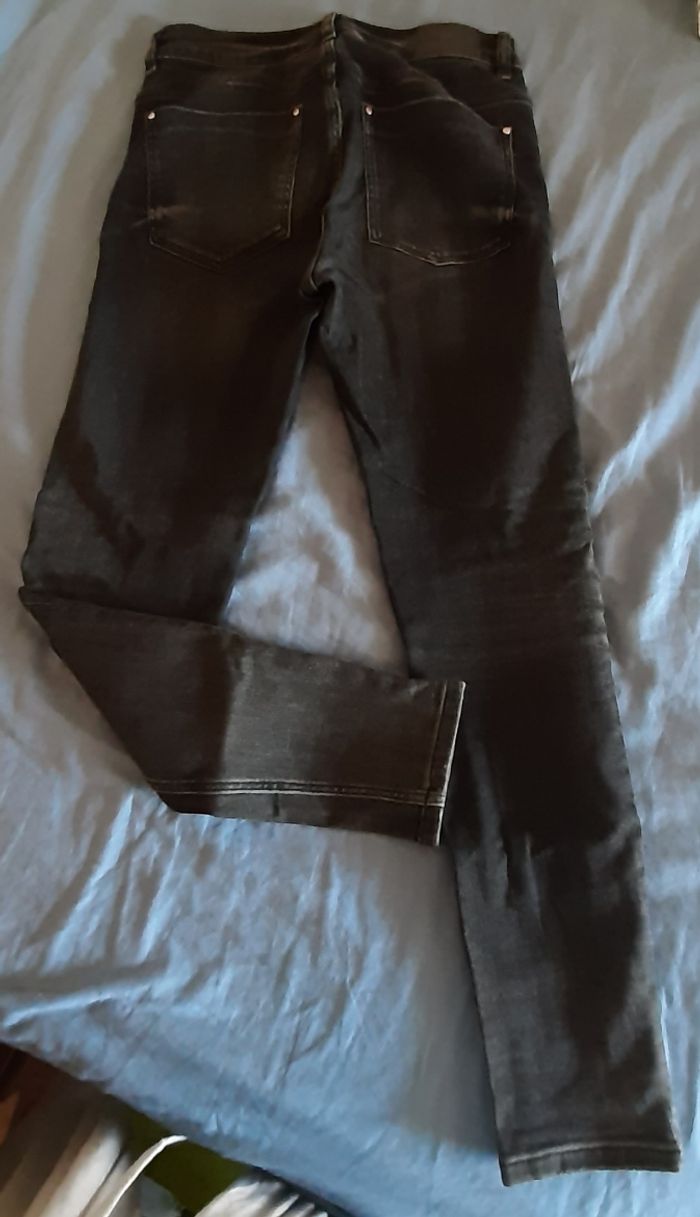 Jeans Zara taille 36 - photo numéro 2